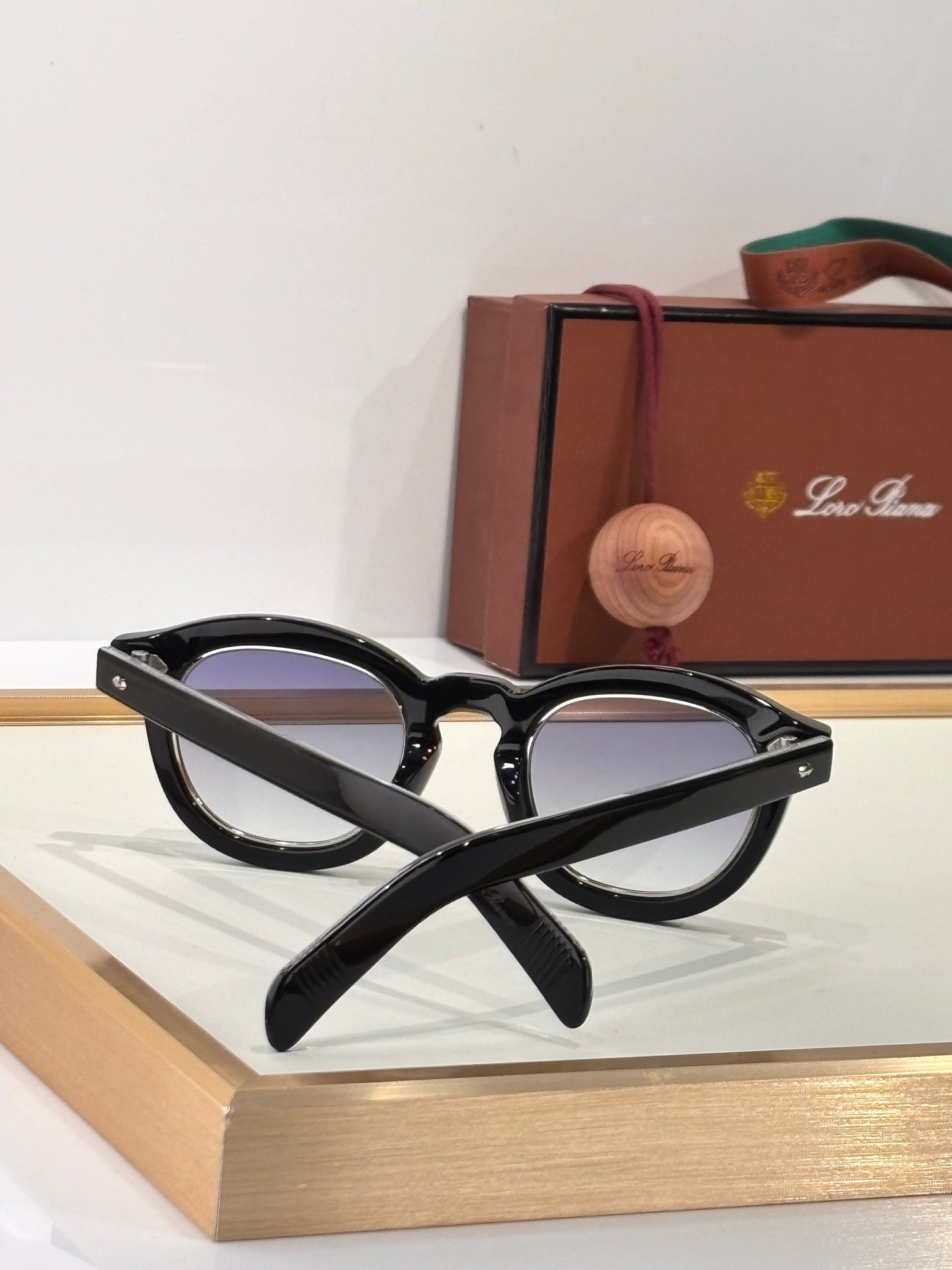 - Loro Piana Traveller Unisex Sunglasses 🍂 - onlinechics.com