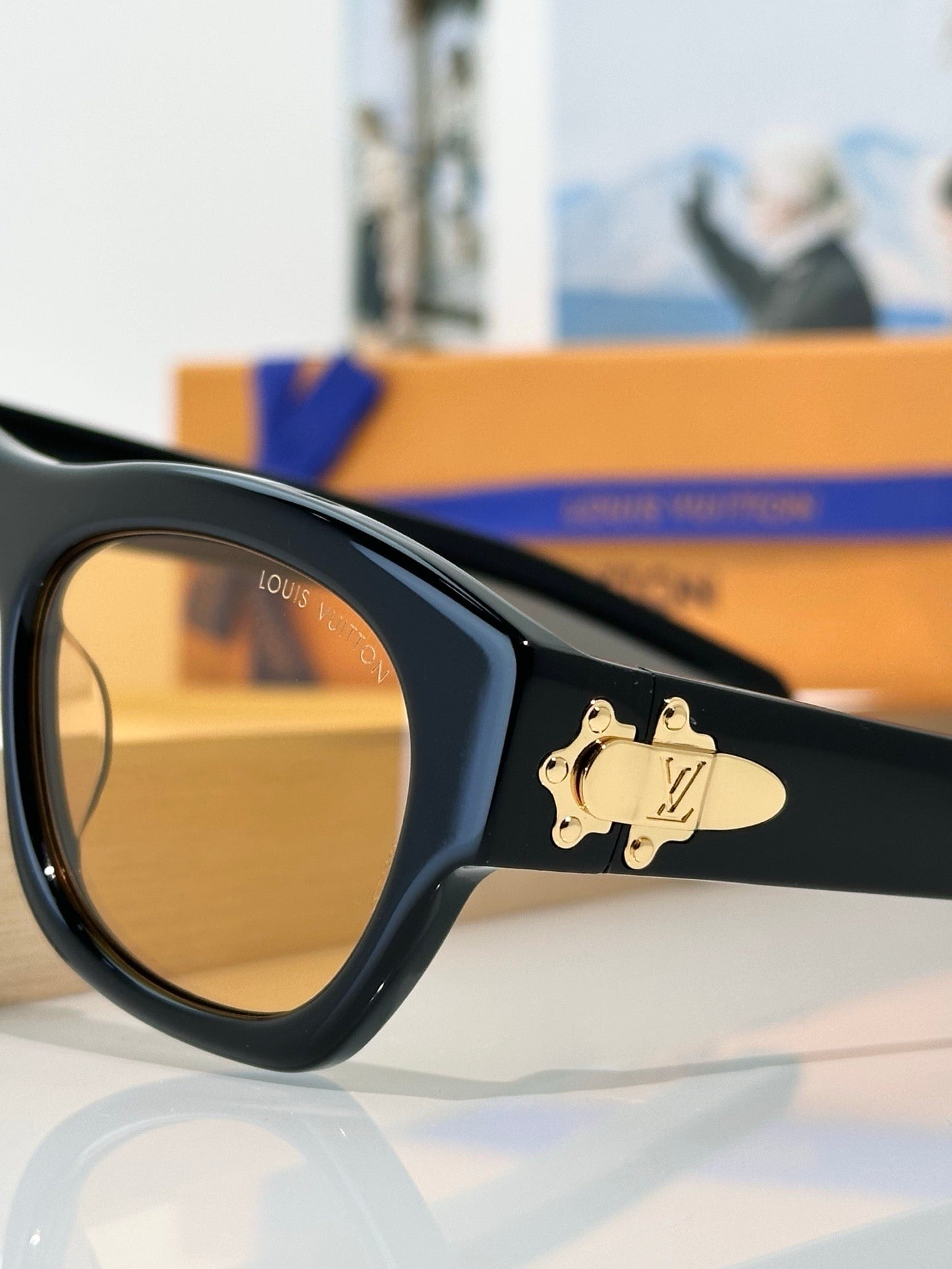 Louis Vuitton Z3048U LV Frog Round Square Sunglasses ✨ - onlinechics.com