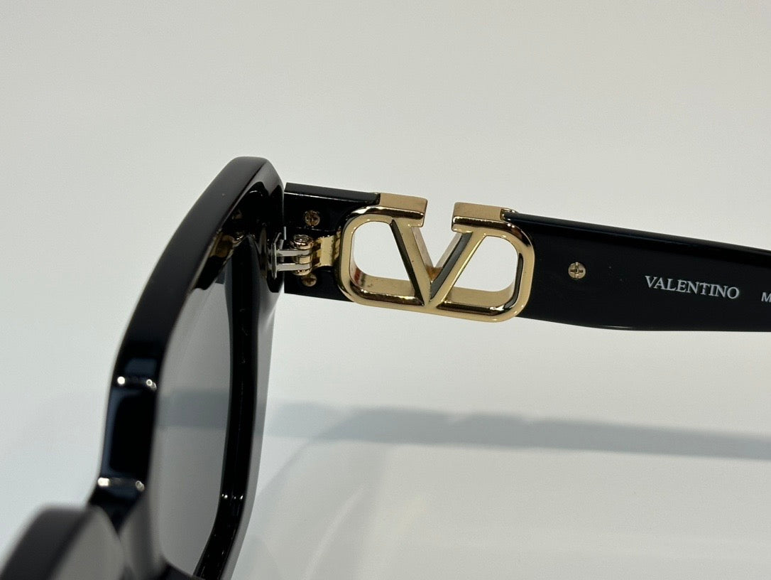 Valentino Cat-Eye Acetate VLogo Frame VAA 2238 Sunglasses✨ - buyonlinebehappy