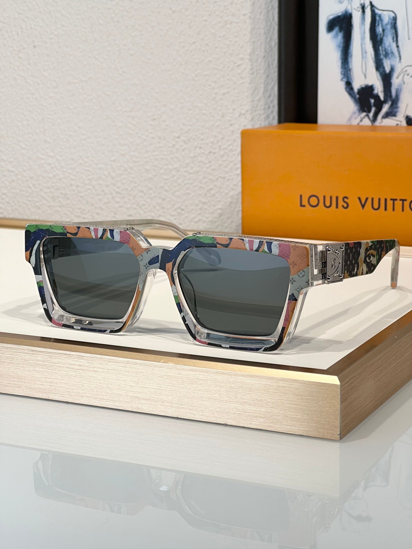 Louis Vuitton Z1910E LV Clash Low Square Sunglasses  ✨ - buyonlinebehappy