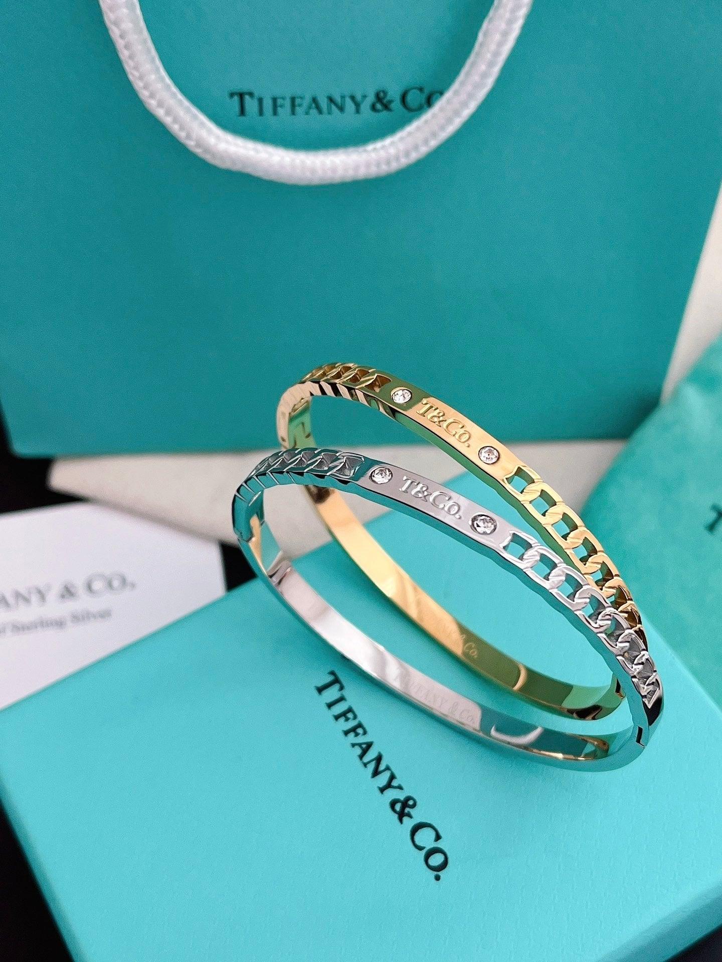 Tiffany&Co 18k gold plated Hinged Style Bangle bracelets ✨ - buyonlinebehappy