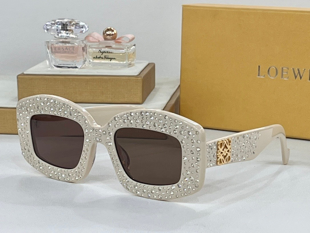 NEW SEASON Loewe Pavé Screen LW 4114 IS 90A Geometric Sunglasses ✨ - buyonlinebehappy