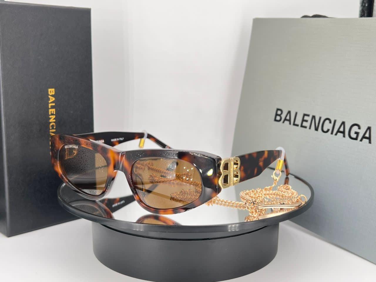 BALENCIAGA DYNASTY D-FRAME SUNGLASSES IN BLACK Sunglasses ✨ - buyonlinebehappy