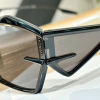 GIVENCHY GIV CUT GV40066U Cat-eye gold-tone sunglasses Size 66✨