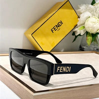 FENDI Roma FE40118 Sunglasses shape Women's✨