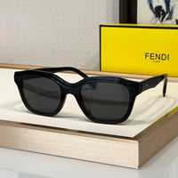 Fendi FE 40077I Men's Sunglasses✨