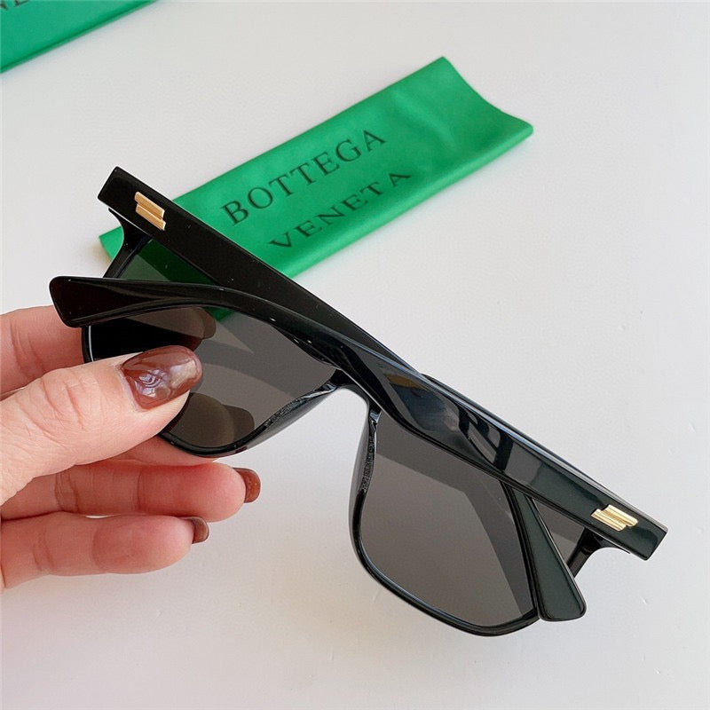 BOTTEGA VENETA BV1033S 001 Unisex Sunglasses✨ - buyonlinebehappy