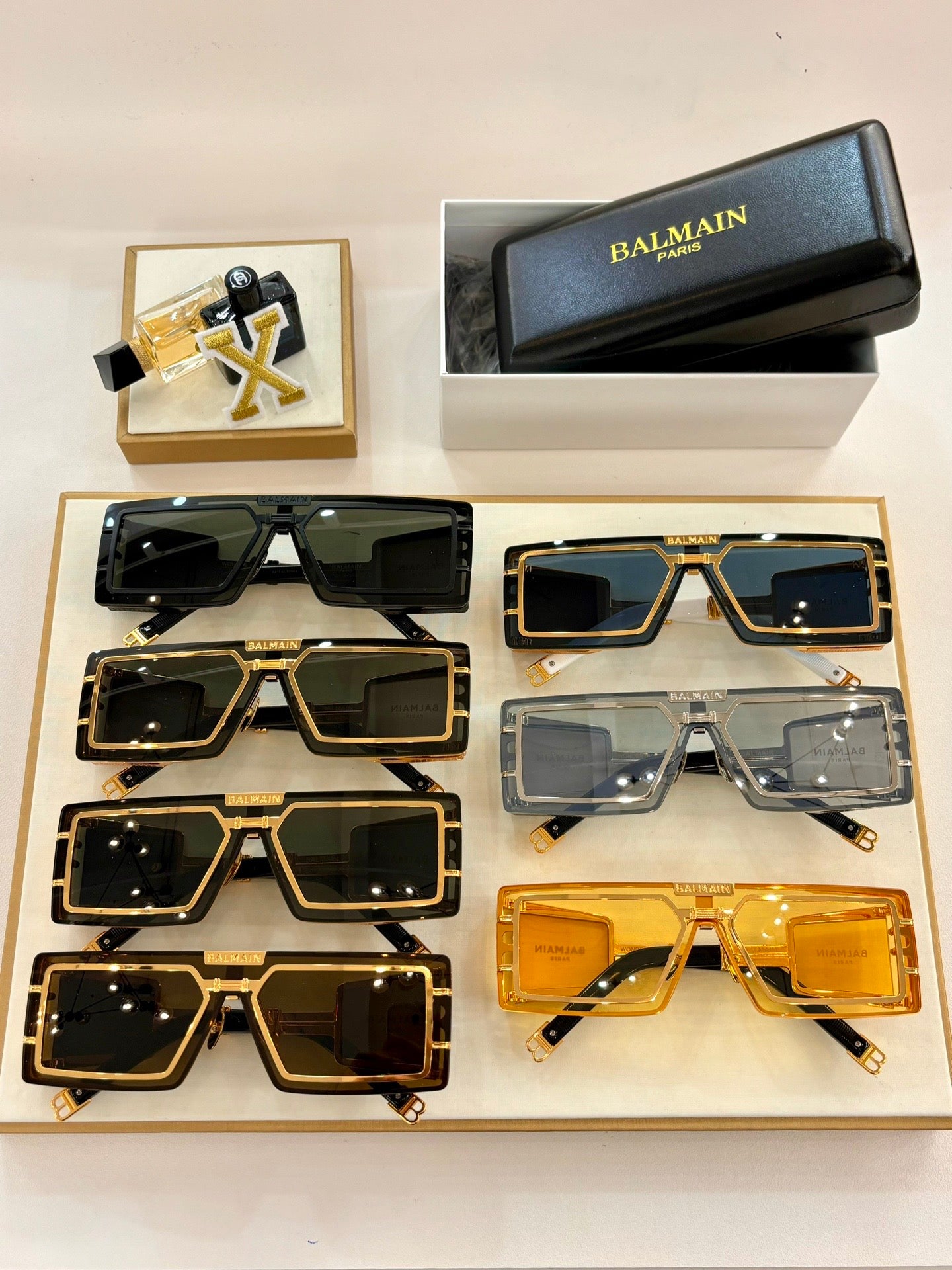 BALMAIN Eyewear Wonder Boy III rectangle-frame sunglasses✨ - buyonlinebehappy