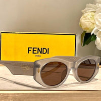 FENDI Roma FE40125 Sunglasses shape Women's✨