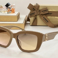 Burberry BE 6003 Women's Sunglasses✨