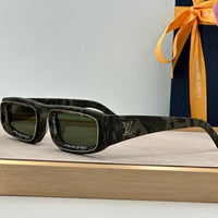 Louis Vuitton Z2388E Runway Super Vision Low Square Sunglasses ✨