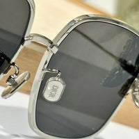 DIOR DiorFantastica S1U Square Sunglasses with Swarovski® Crystals 💎