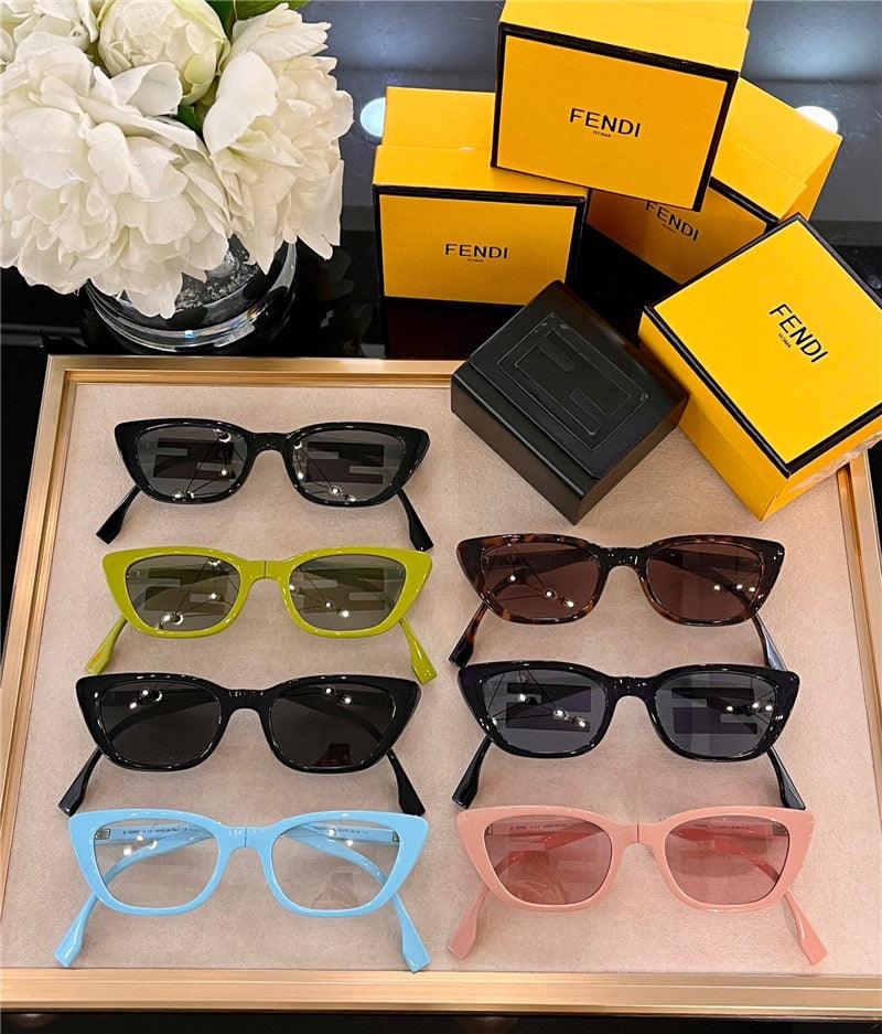 FENDI Foldable acetate sunglasses FD40089✨ - buyonlinebehappy