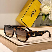 Fendi FE40117 Sunglasses Women's✨