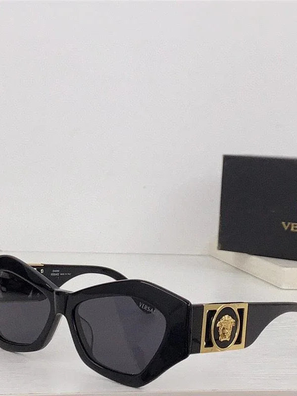 Ultra RaRe VINTAGE VERSACE SUNGLASSES MOD.421/B   ✨