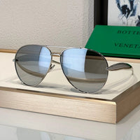 BOTTEGA VENETA BV1305S Unisex Sunglasses ✨