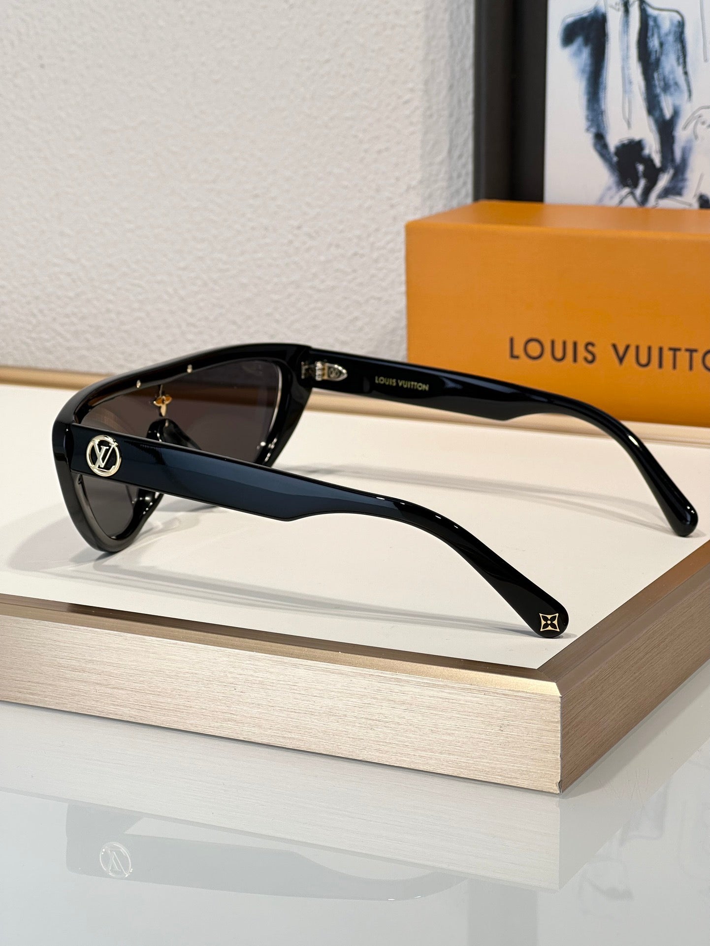 Louis Vuitton  LV Split Cat Eye Sunglasses Z2179U✨ - buyonlinebehappy