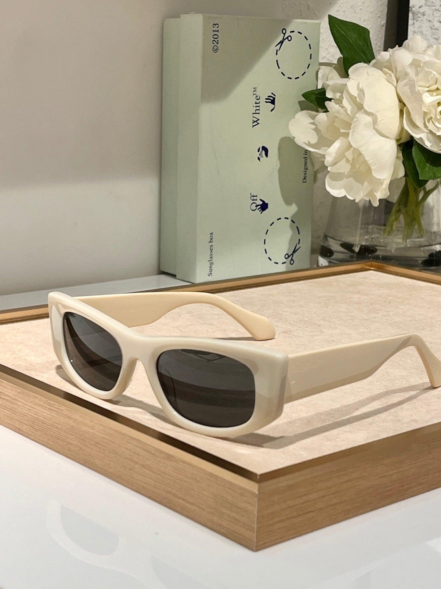 OFF-WHITE! 1090F Women's Sunglasses ✨ - buyonlinebehappy