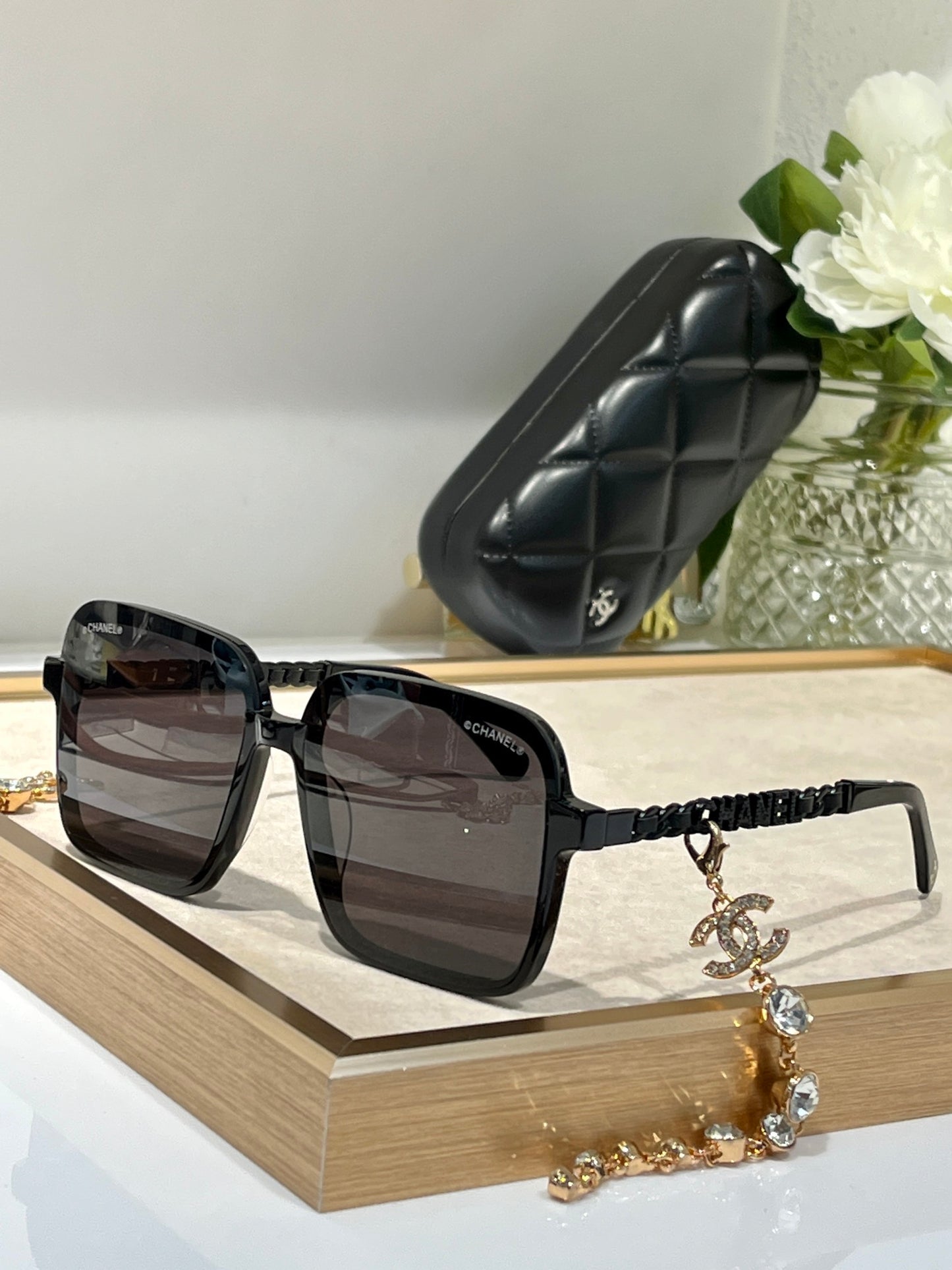 CHANEL Square Metal & Strass Sunglasses 4578 🖤 - buyonlinebehappy