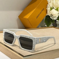Louis Vuitton Z2396E Runway LV Clash Pearls & Strass Sunglasses✨