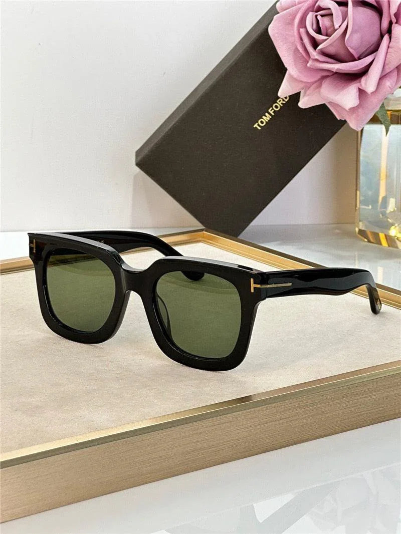 近年モデル ケース付属 TOM FORD Leigh-02 TF1115 度なし TOM FORD Leigh-02 TF1115 Sunglasses 🔱 — onlinechics