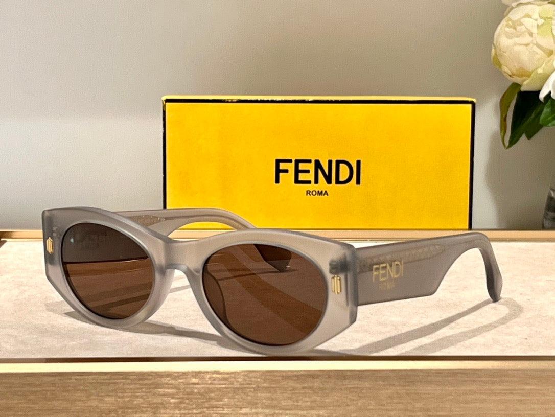 2024 FENDI Roma FE40125 Sunglasses shape Women's✨ - buyonlinebehappy