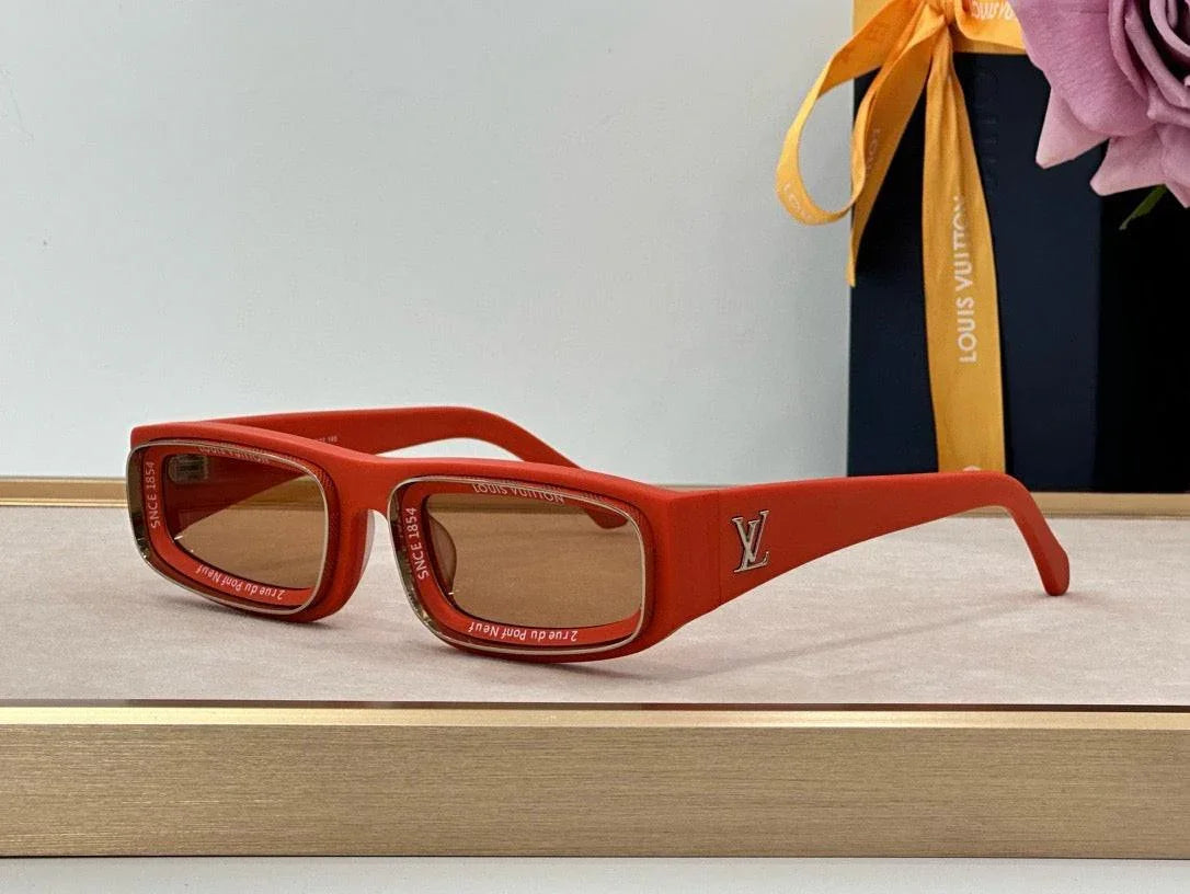 Louis Vuitton Z2388E Runway Super Vision Low Square Sunglasses