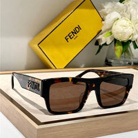 FENDI Roma FE40118 Sunglasses shape Women's✨