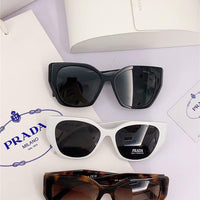 Prada PR 19ZS Oval Round Sunglasses  🟥