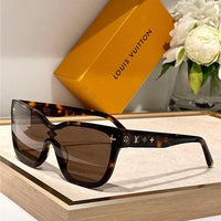 LOUIS VUITTON Z1844U LV Shadow Square Sunglasses  ✨