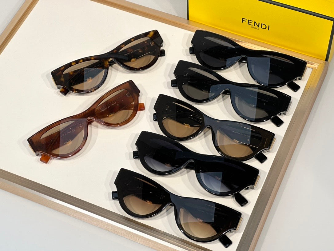 FENDI First FE40111I 01B Sunglasses Women's✨ - buyonlinebehappy