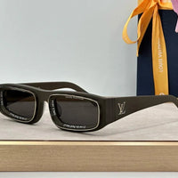 Louis Vuitton Z2388E Runway Super Vision Low Square Sunglasses ✨
