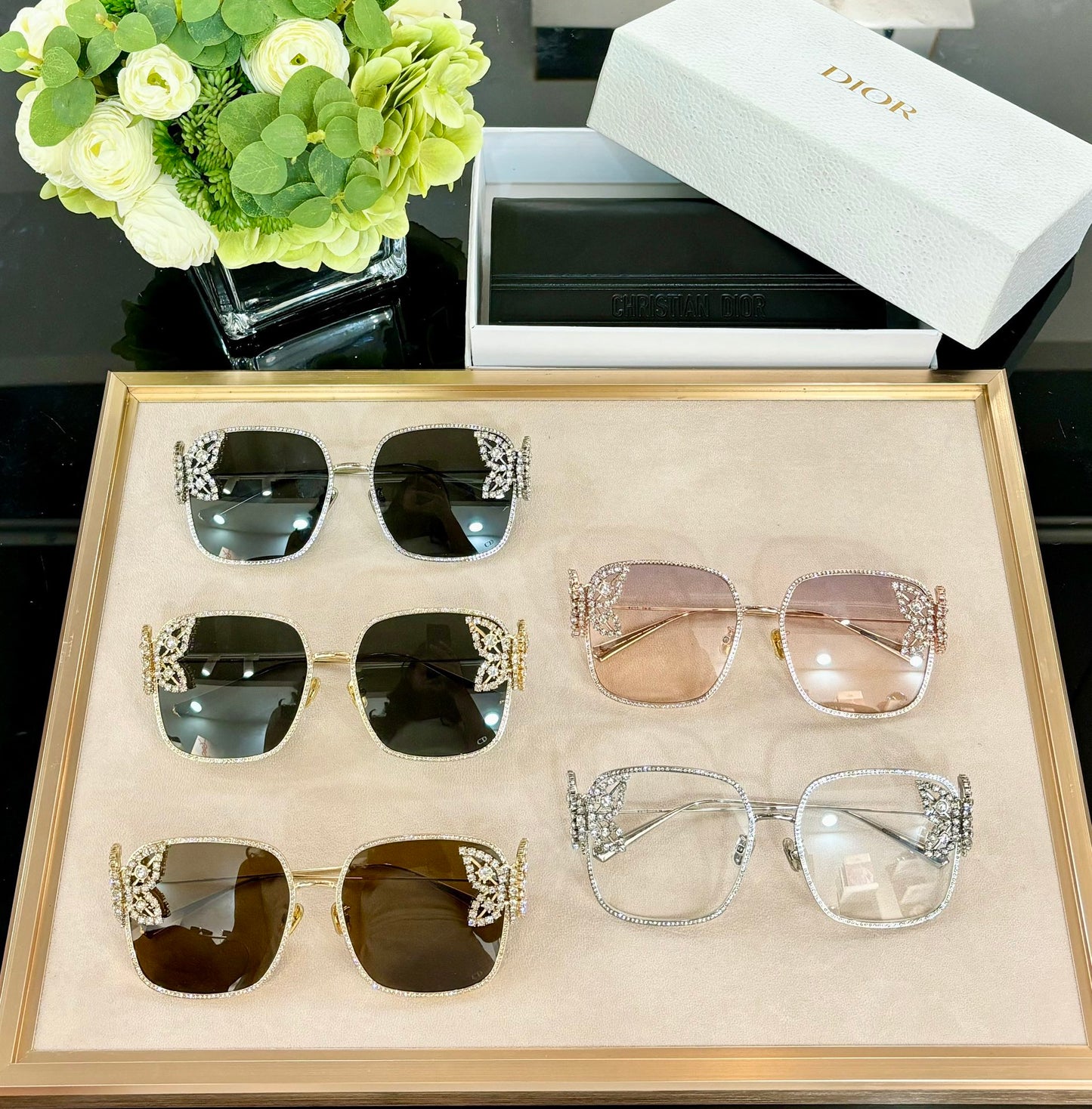 - DIOR DiorFantastica S1U Square Sunglasses with Swarovski® Crystals 💎 - buyonlinebehappy