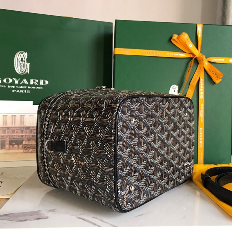 Goyard Muse Vanity Case In Goyardine Canvas 11 colors ✨ - buyonlinebehappy