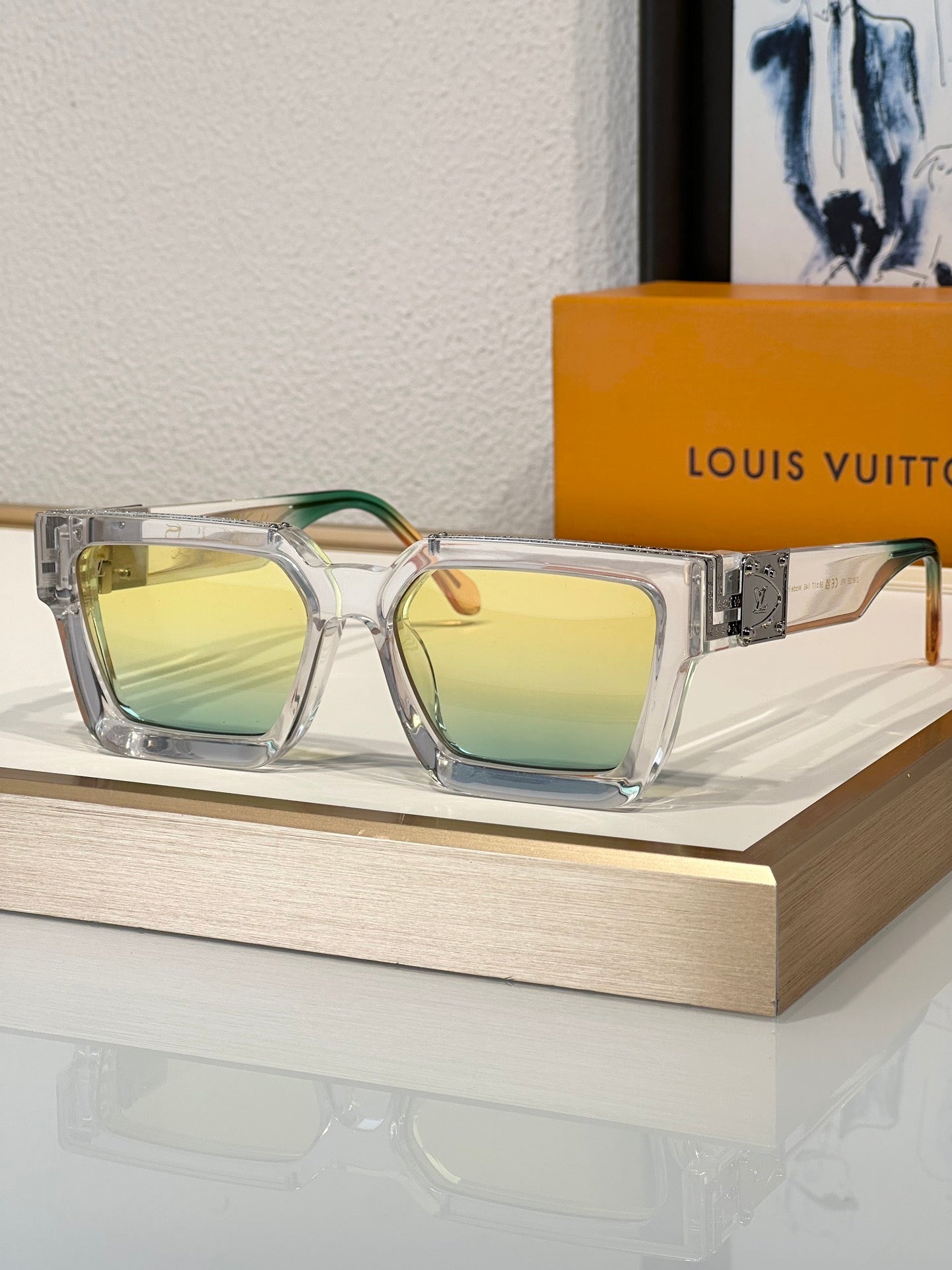 Louis Vuitton Z1910E LV Clash Low Square Sunglasses  ✨ - buyonlinebehappy