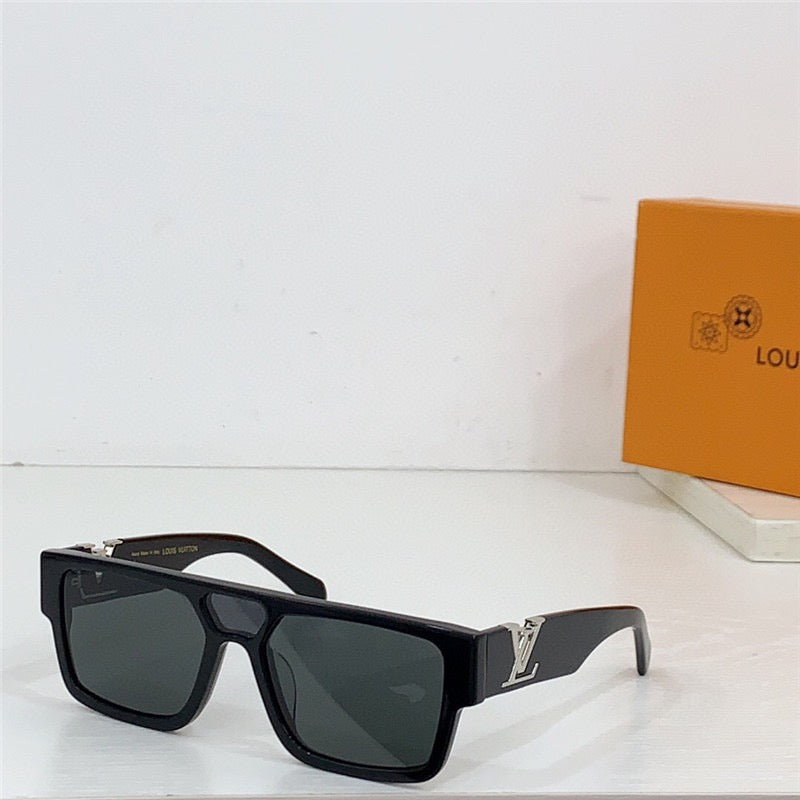 Louis Vuitton Z2062W New LV Sleek Square Sunglasses ✨ | onlinechics