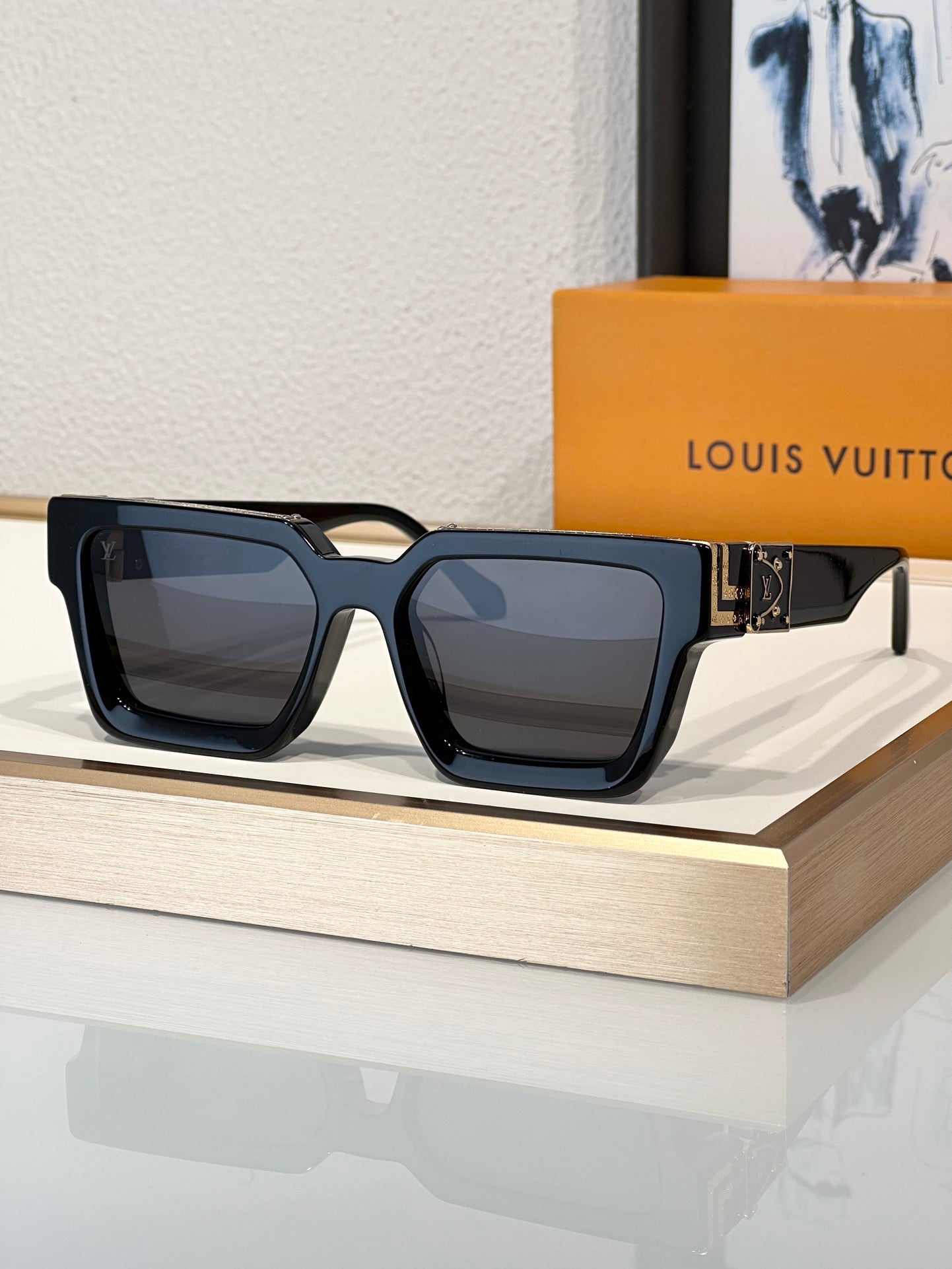 Louis Vuitton Z1910E LV Clash Low Square Sunglasses  ✨ - buyonlinebehappy