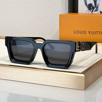 Louis Vuitton Z1910E LV Clash Low Square Sunglasses  ✨