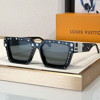 Louis Vuitton Z1910E LV Clash Low Square Sunglasses  ✨
