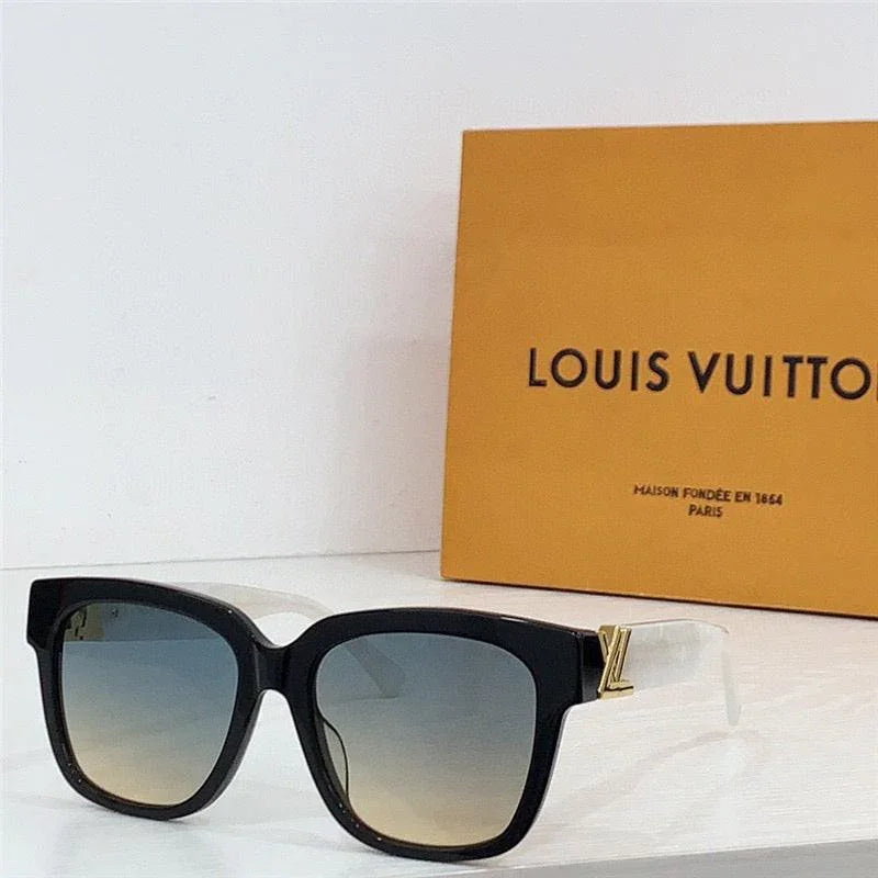 Louis Vuitton Z2120E LV-GO14 Square Sunglasses ✨ — onlinechics