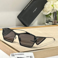 GIVENCHY GIV CUT GV40066U Cat-eye gold-tone sunglasses Size 66✨