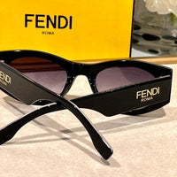 FENDI Roma FE40125 Sunglasses shape Women's✨