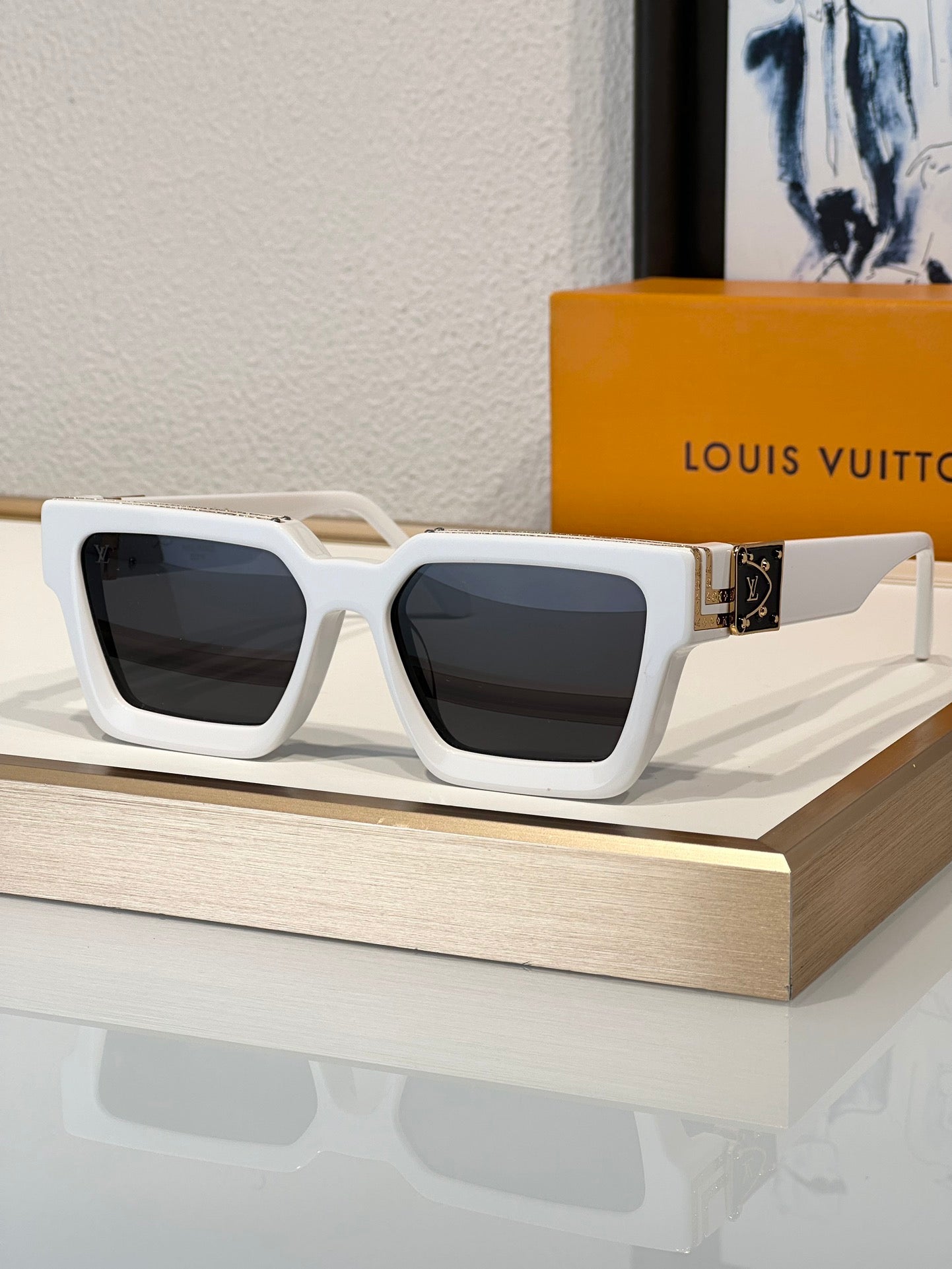 Louis Vuitton Z1910E LV Clash Low Square Sunglasses  ✨ - buyonlinebehappy