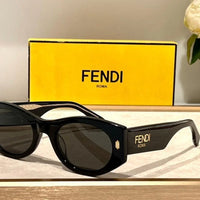 FENDI Roma FE40125 Sunglasses shape Women's✨