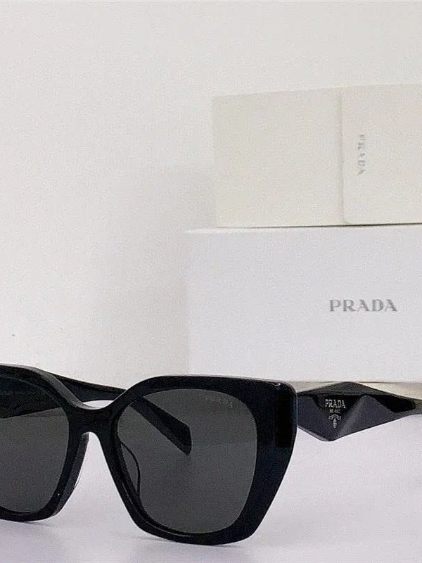 Prada PR 19ZS Oval Round Sunglasses  🟥