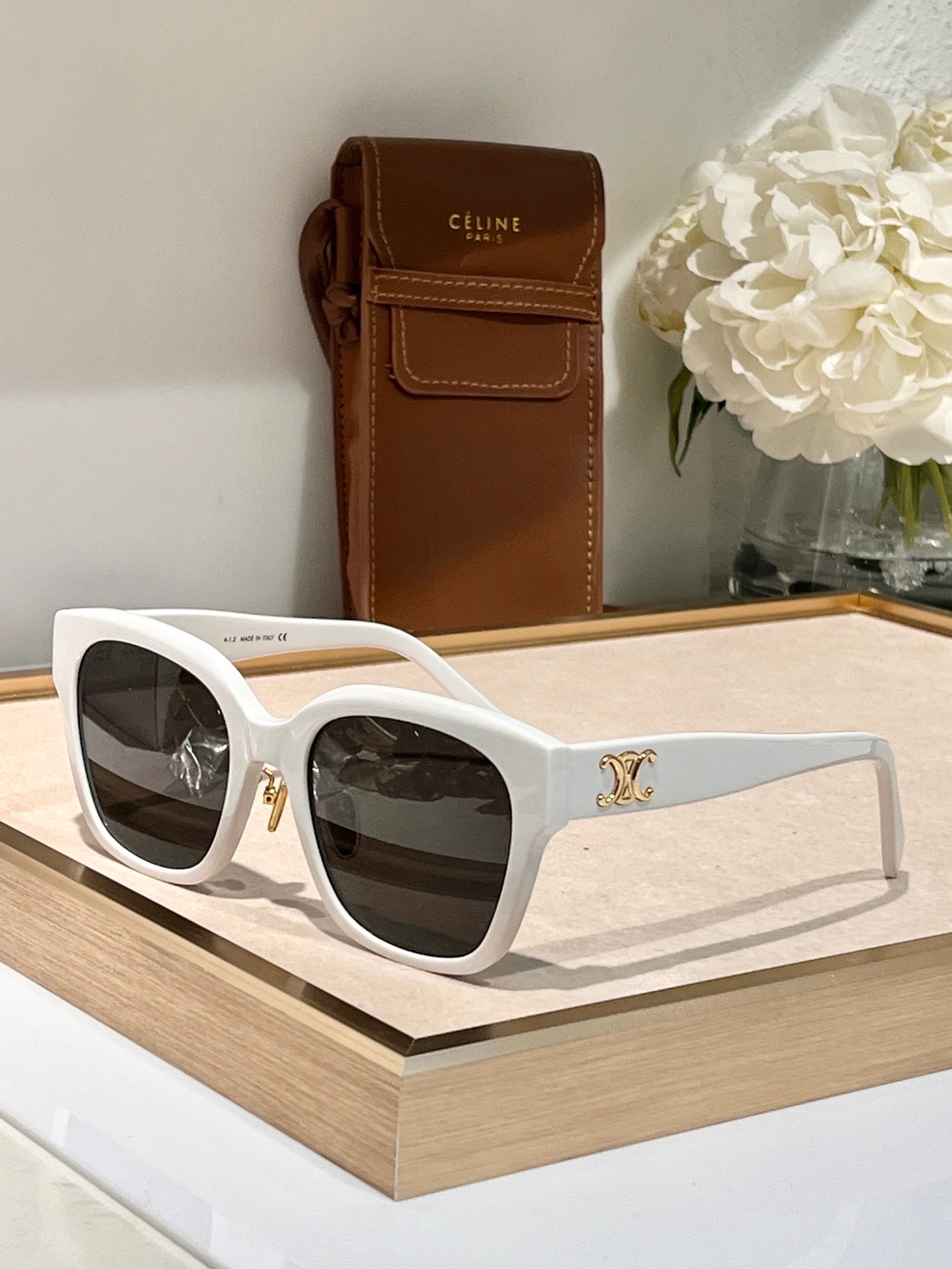 Celine TRIOMPHE CL 40222 F 74S Square Sunglasses ✨ - buyonlinebehappy