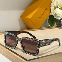 Louis Vuitton Z2396E Runway LV Clash Pearls & Strass Sunglasses✨