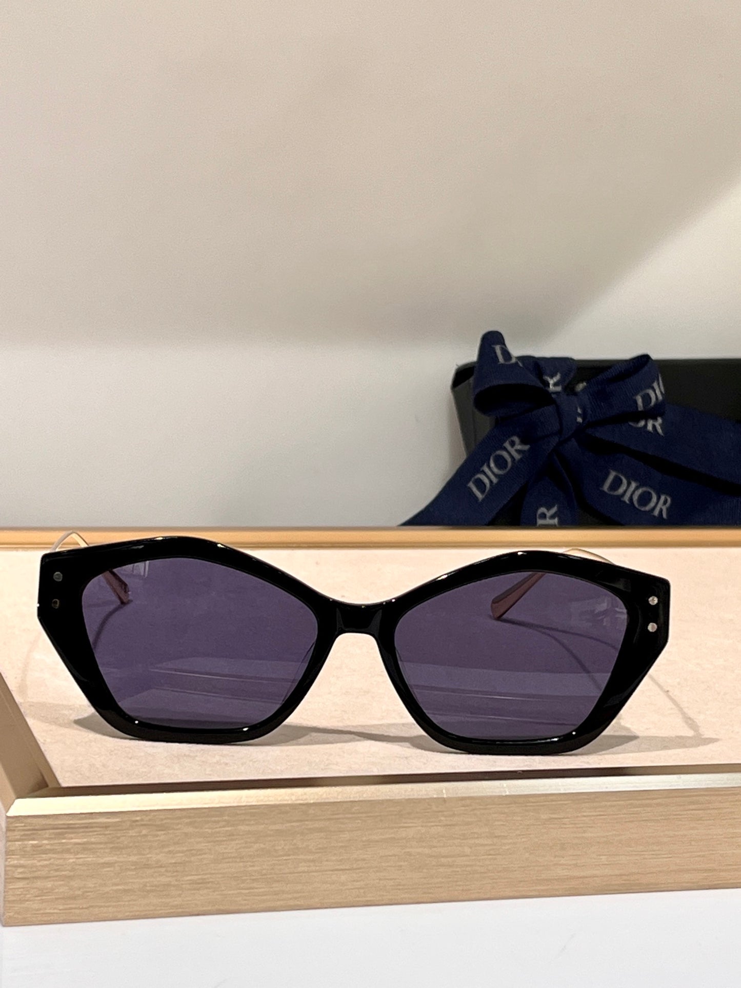 Christian Dior MISSDIOR S1U Butterfly Sunglasses ✨ - buyonlinebehappy