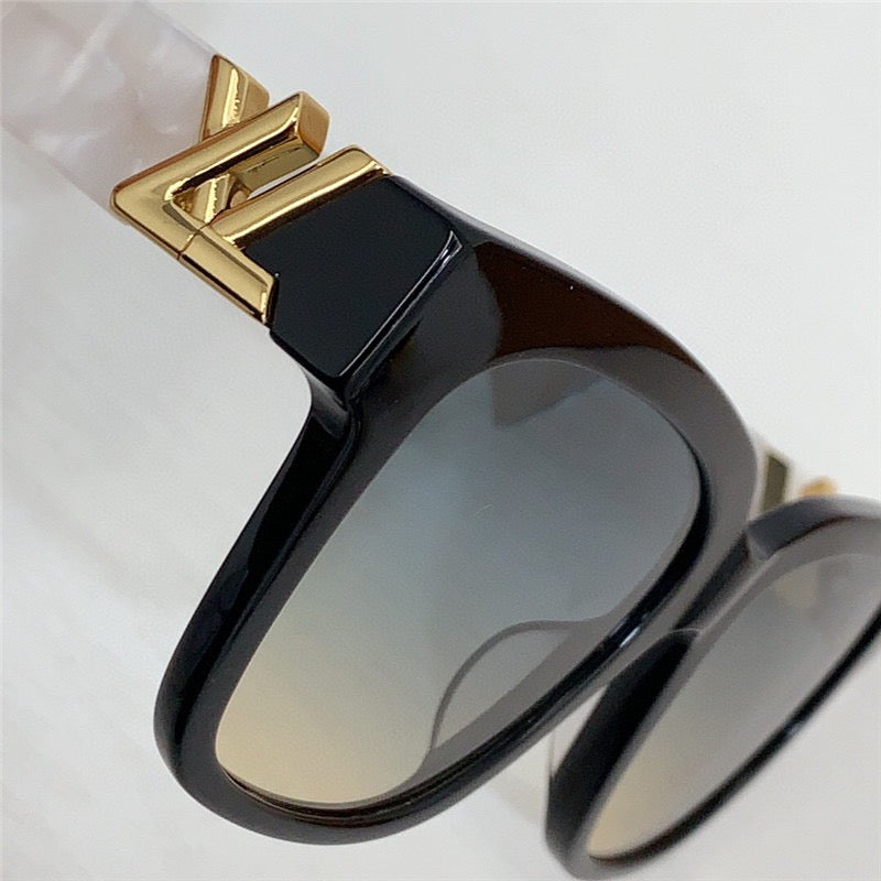 Louis Vuitton Z2120E LV-GO14 Square Sunglasses ✨ - buyonlinebehappy