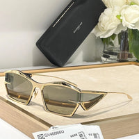 GIVENCHY GIV CUT GV40066U Cat-eye gold-tone sunglasses Size 66✨